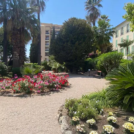 La Porte De France By Connexion Apartmán *