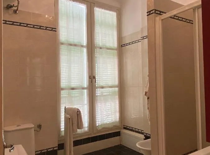 Apartment La Porte De France By Connexion